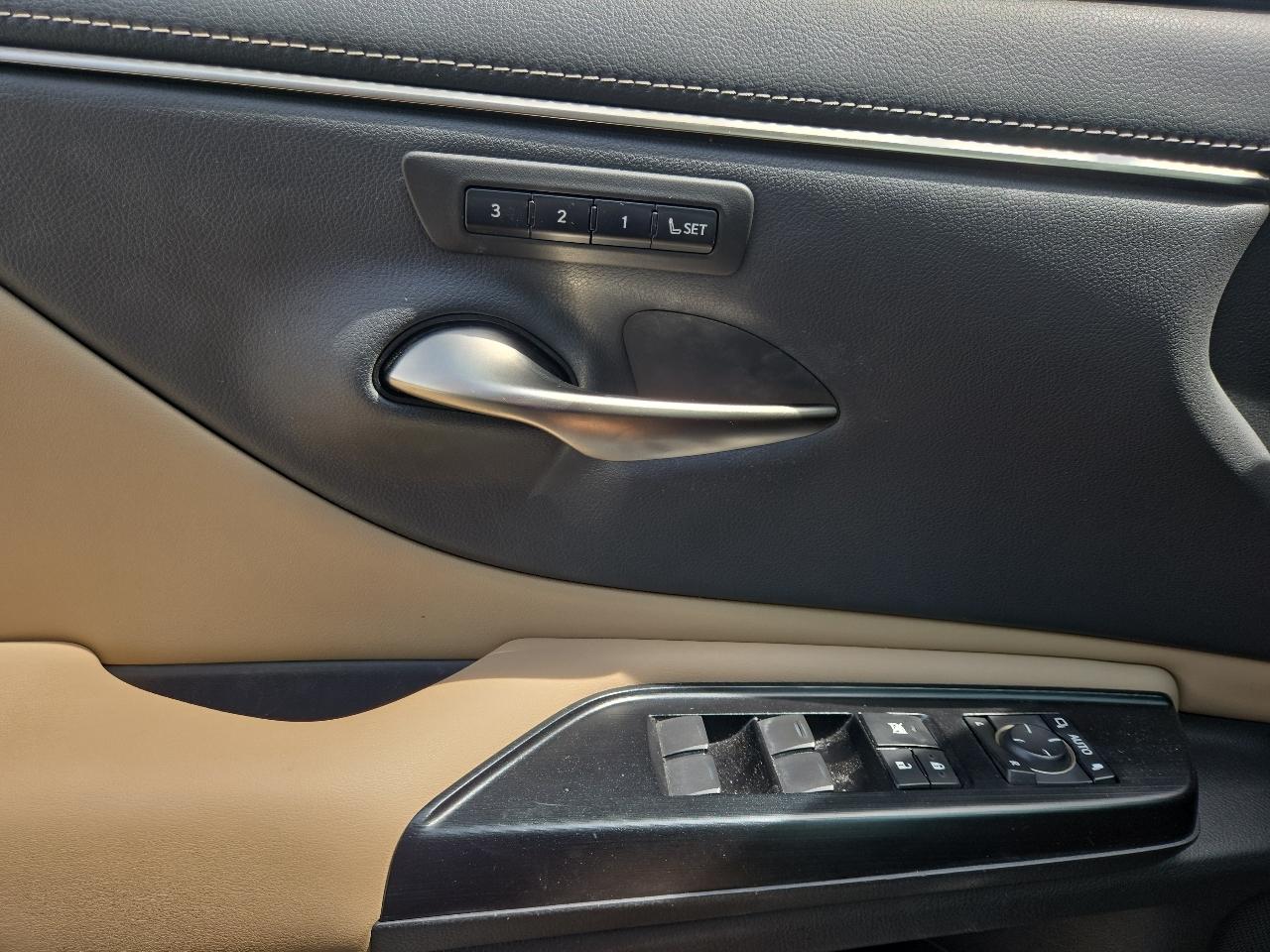 Lexus ES ES 350 FWD 2020