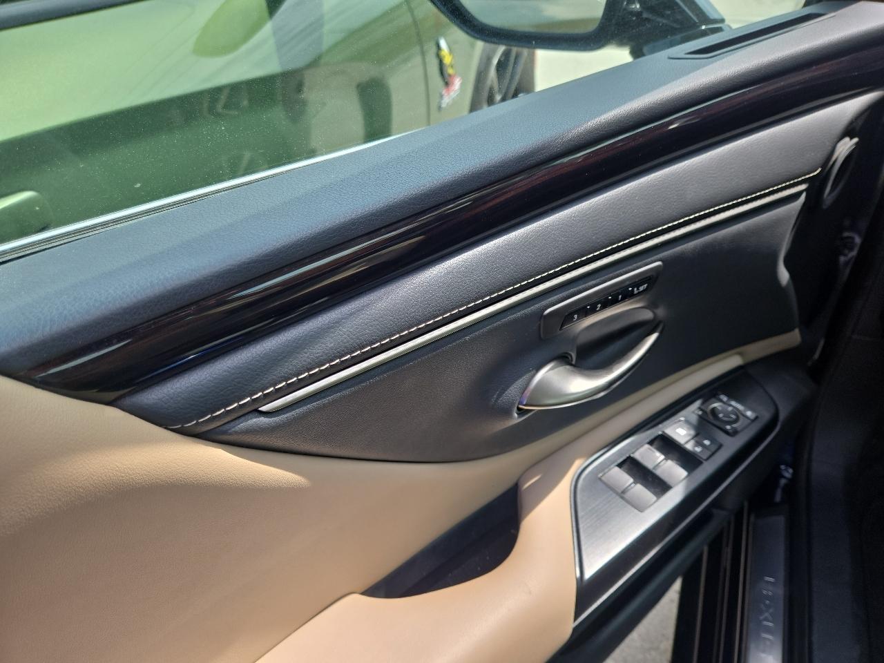 Lexus ES ES 350 FWD 2020