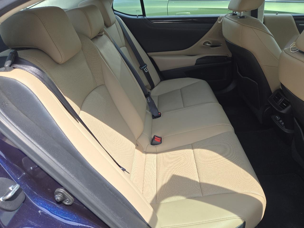 Lexus ES ES 350 FWD 2020