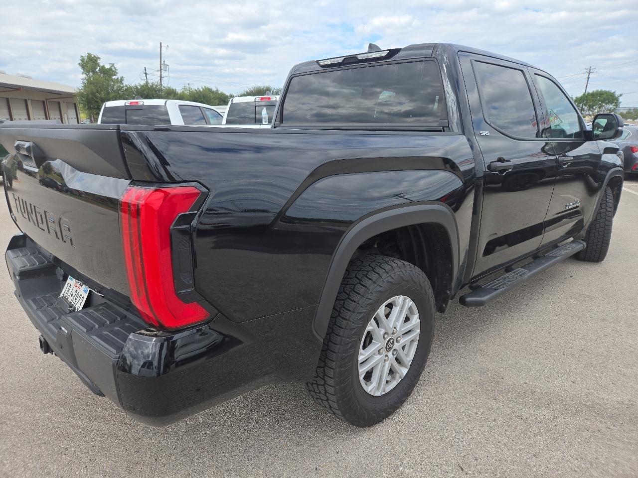 Toyota Tundra 4WD SR5 CrewMax 5.5' Bed (Natl) 2023