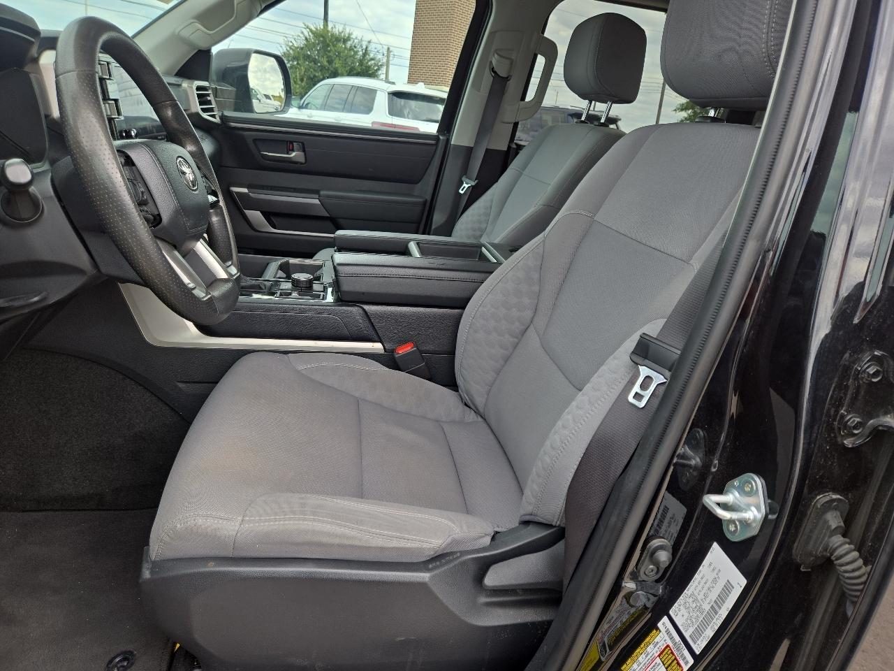 Toyota Tundra 4WD SR5 CrewMax 5.5' Bed (Natl) 2023