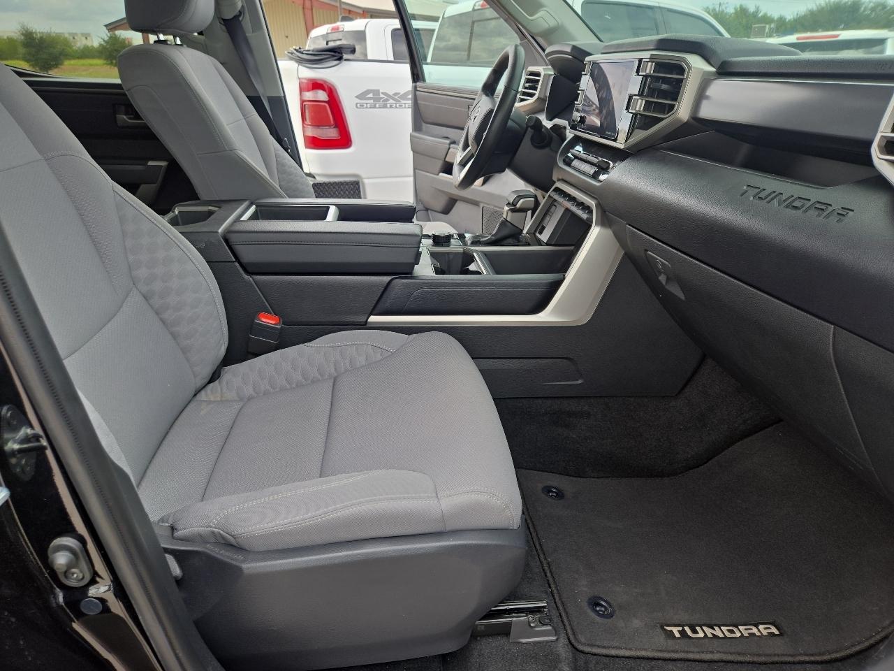 Toyota Tundra 4WD SR5 CrewMax 5.5' Bed (Natl) 2023