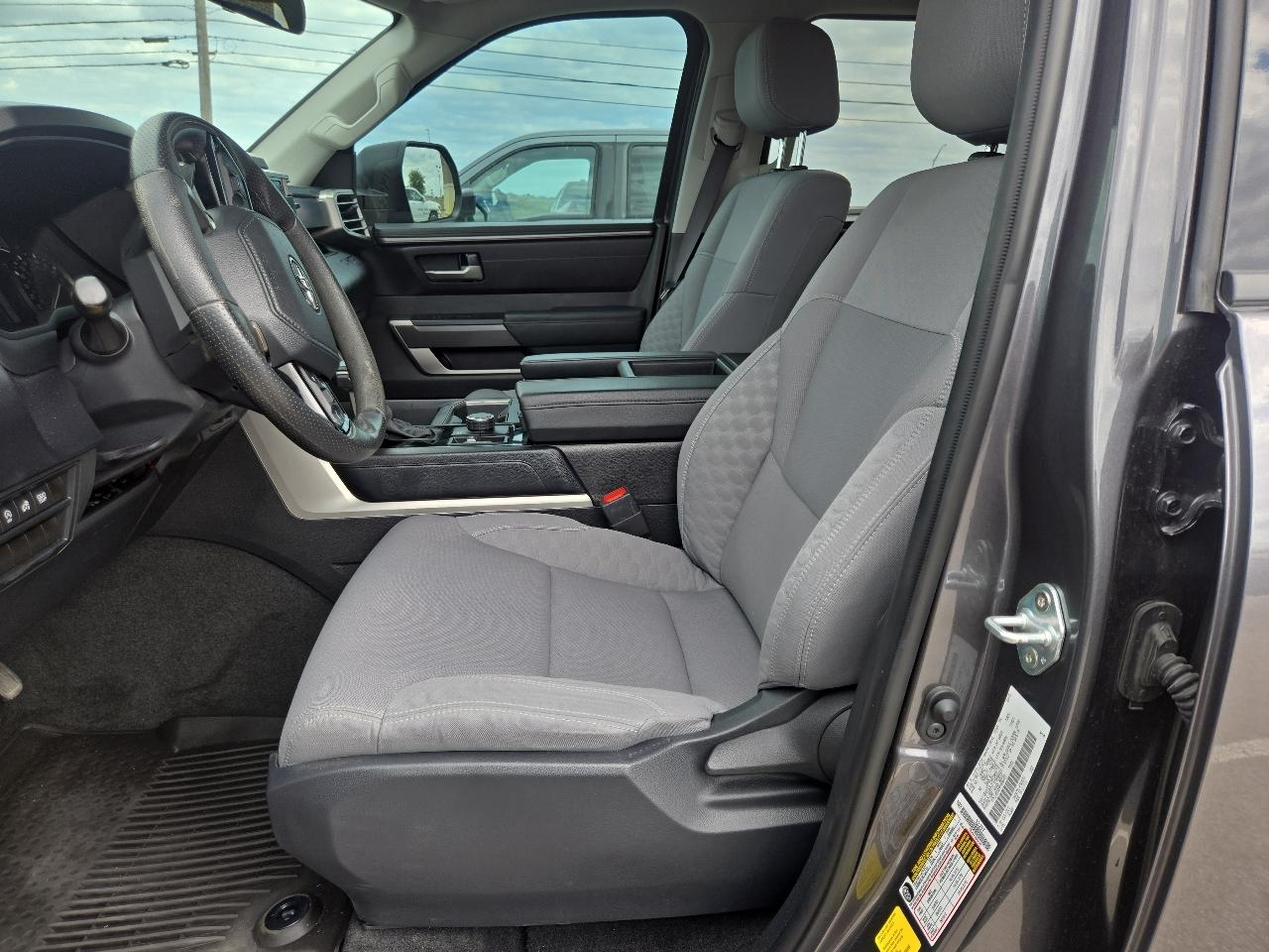 Toyota Tundra 4WD SR5 CrewMax 5.5' Bed (Natl) 2023