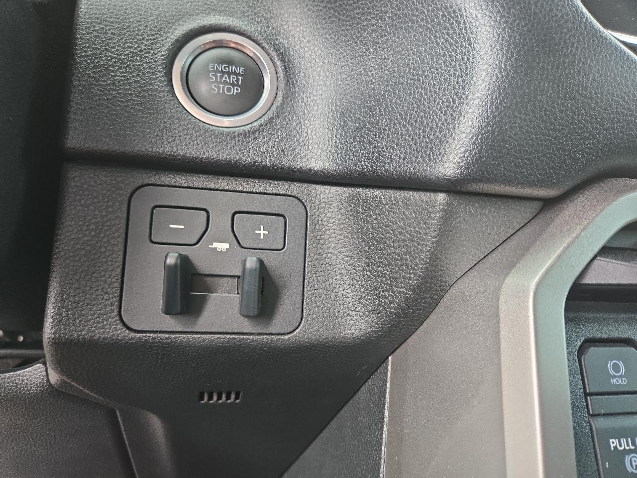 Toyota Tundra 4WD SR5 CrewMax 5.5' Bed (Natl) 2023