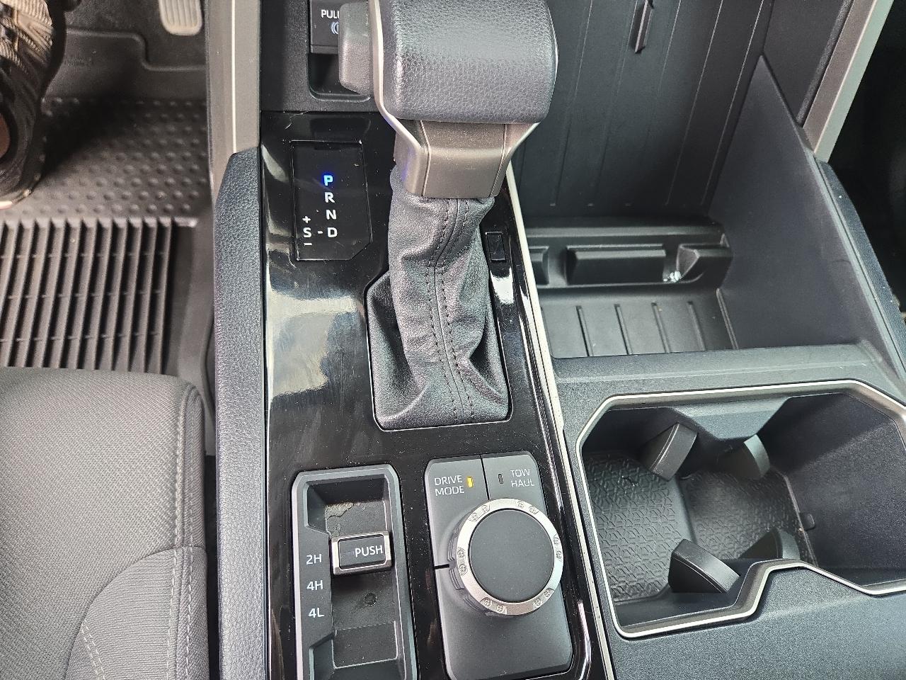 Toyota Tundra 4WD SR5 CrewMax 5.5' Bed (Natl) 2023