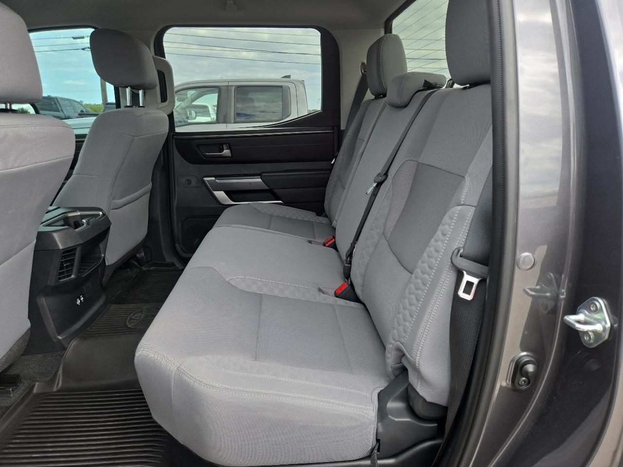 Toyota Tundra 4WD SR5 CrewMax 5.5' Bed (Natl) 2023