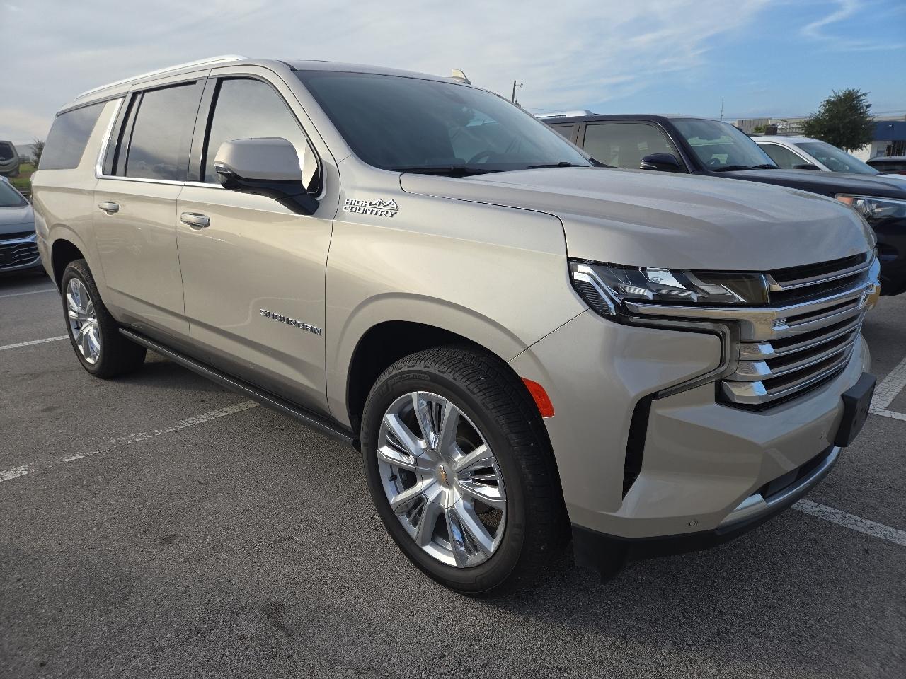 Chevrolet Suburban 4WD 4dr High Country 2022