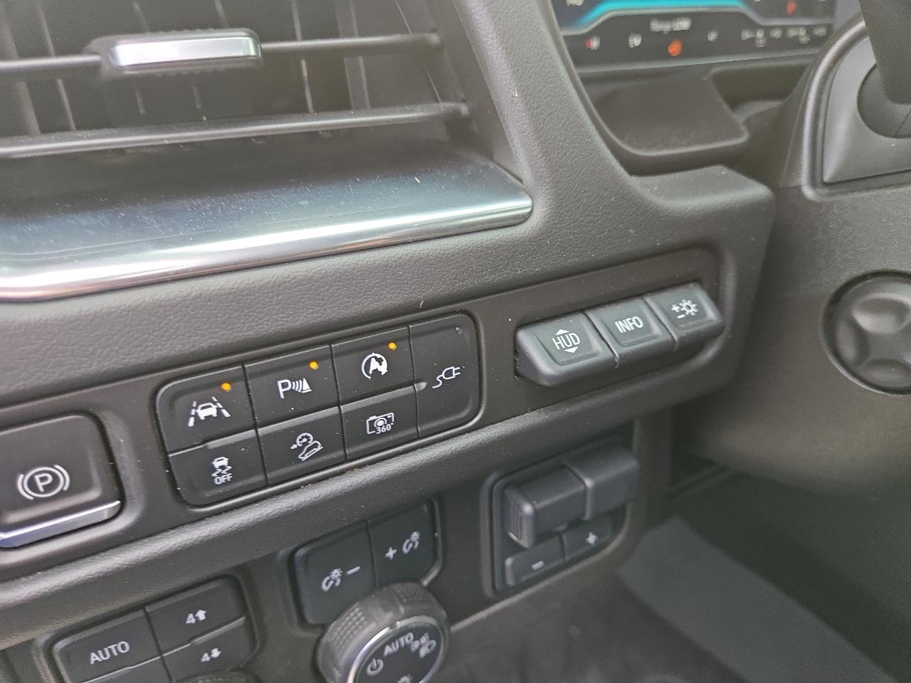 Chevrolet Suburban 4WD 4dr High Country 2022
