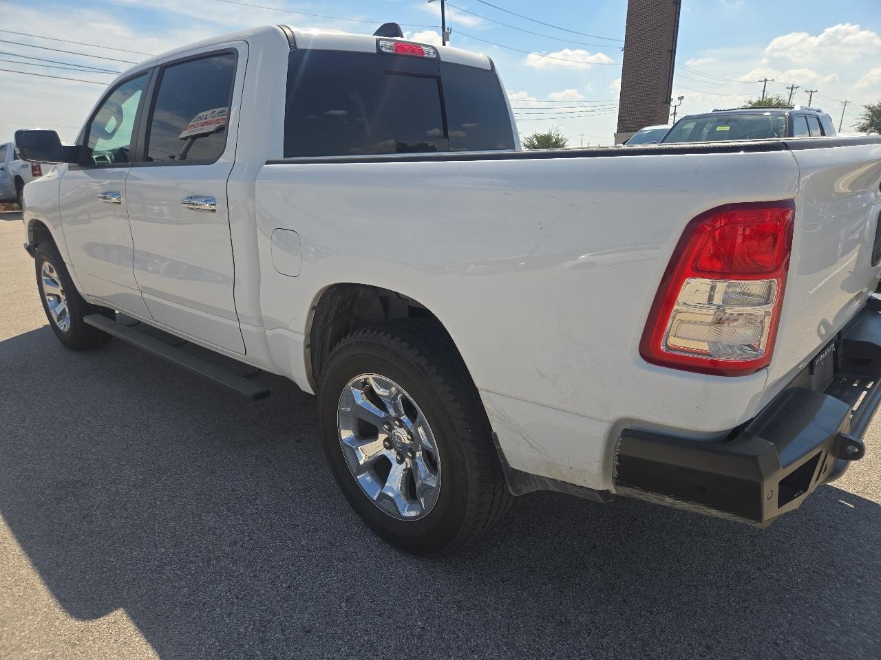RAM 1500 Big Horn 4x2 Crew Cab 5'7" Box 2021