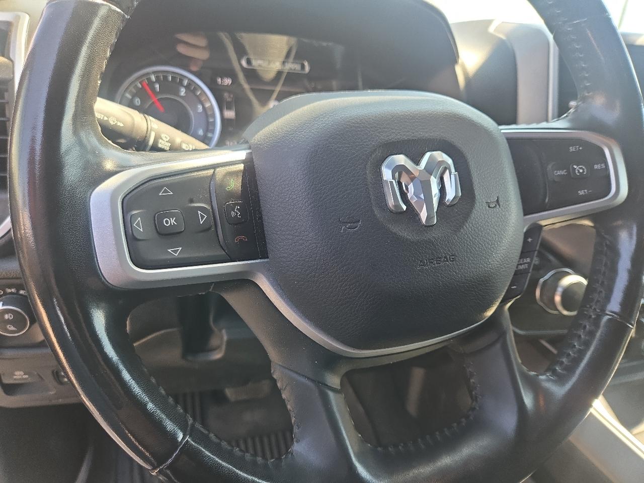 RAM 1500 Big Horn 4x2 Crew Cab 5'7" Box 2021
