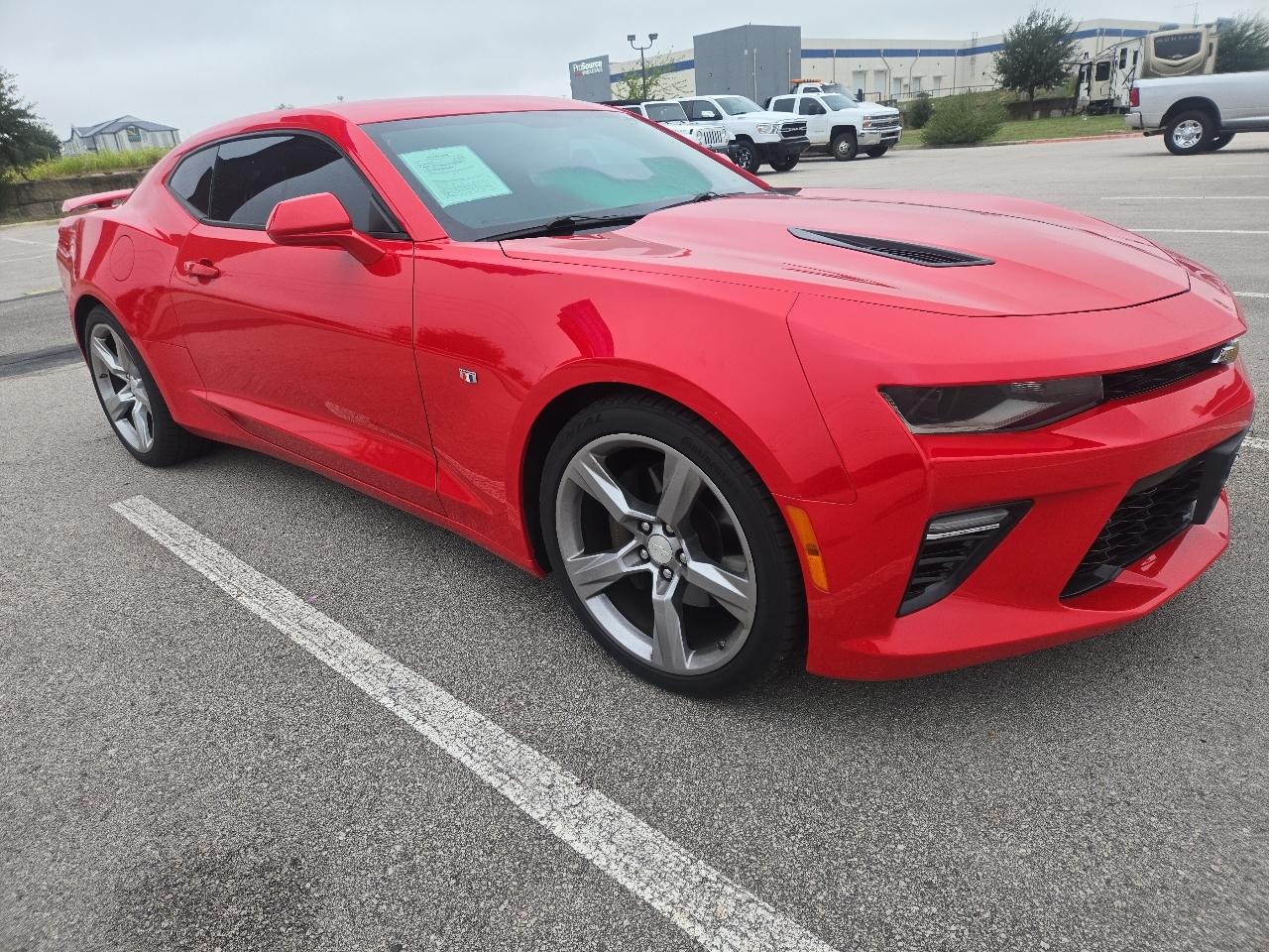 Chevrolet Camaro 2dr Cpe 1SS 2017