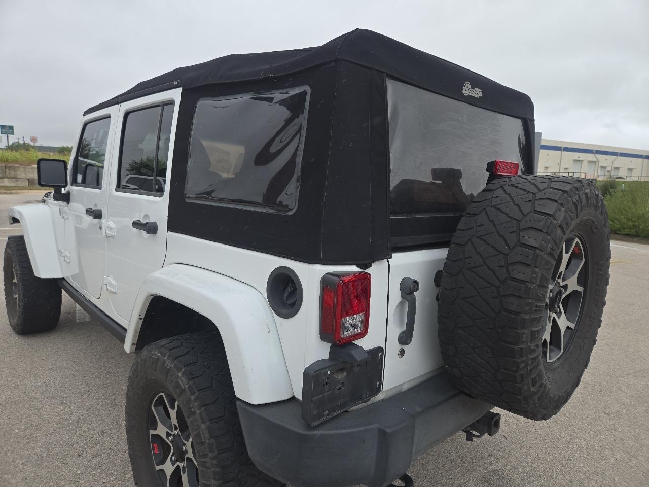 Jeep Wrangler Unlimited 4WD 4dr Rubicon 2014