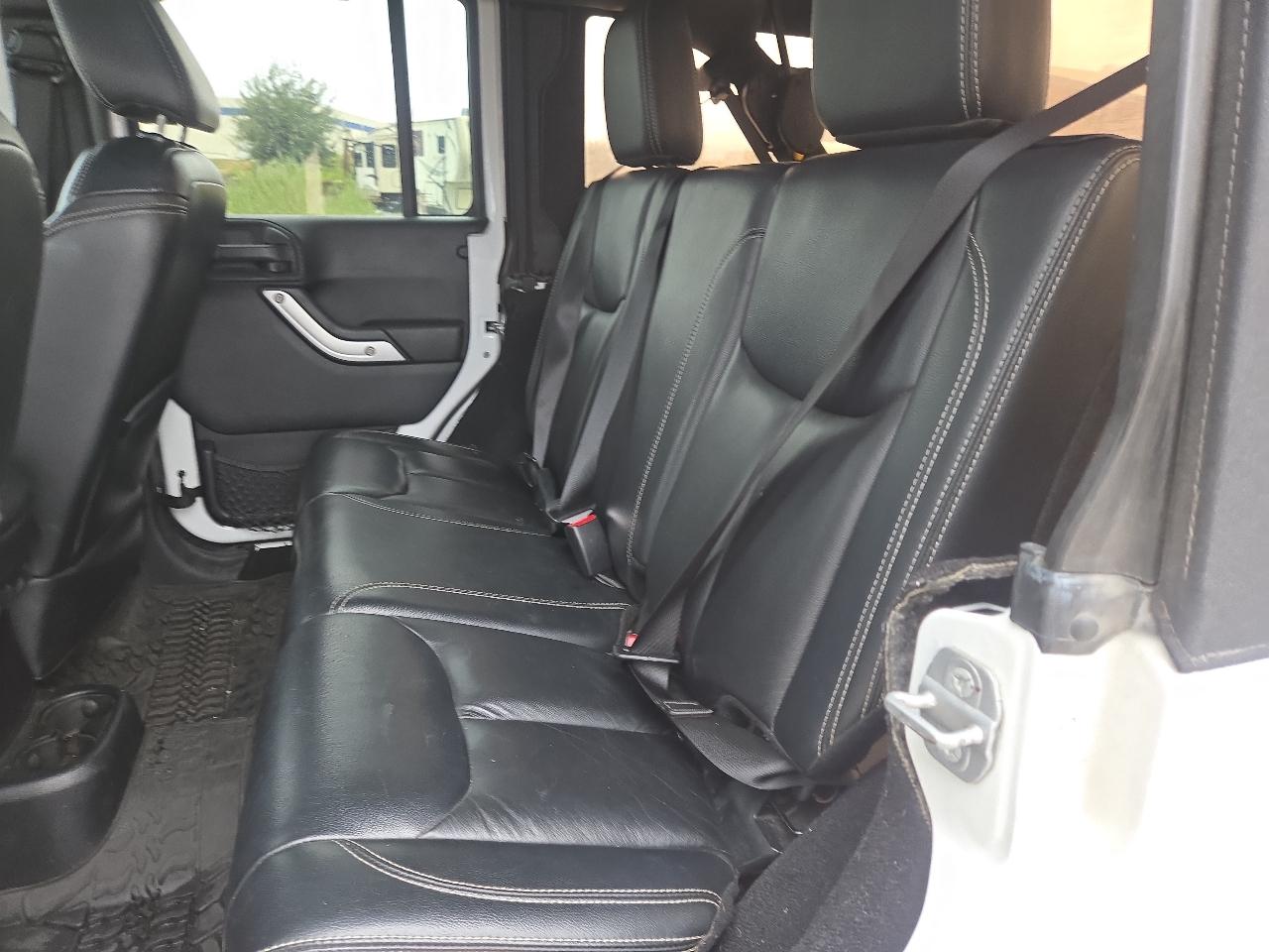 Jeep Wrangler Unlimited 4WD 4dr Rubicon 2014