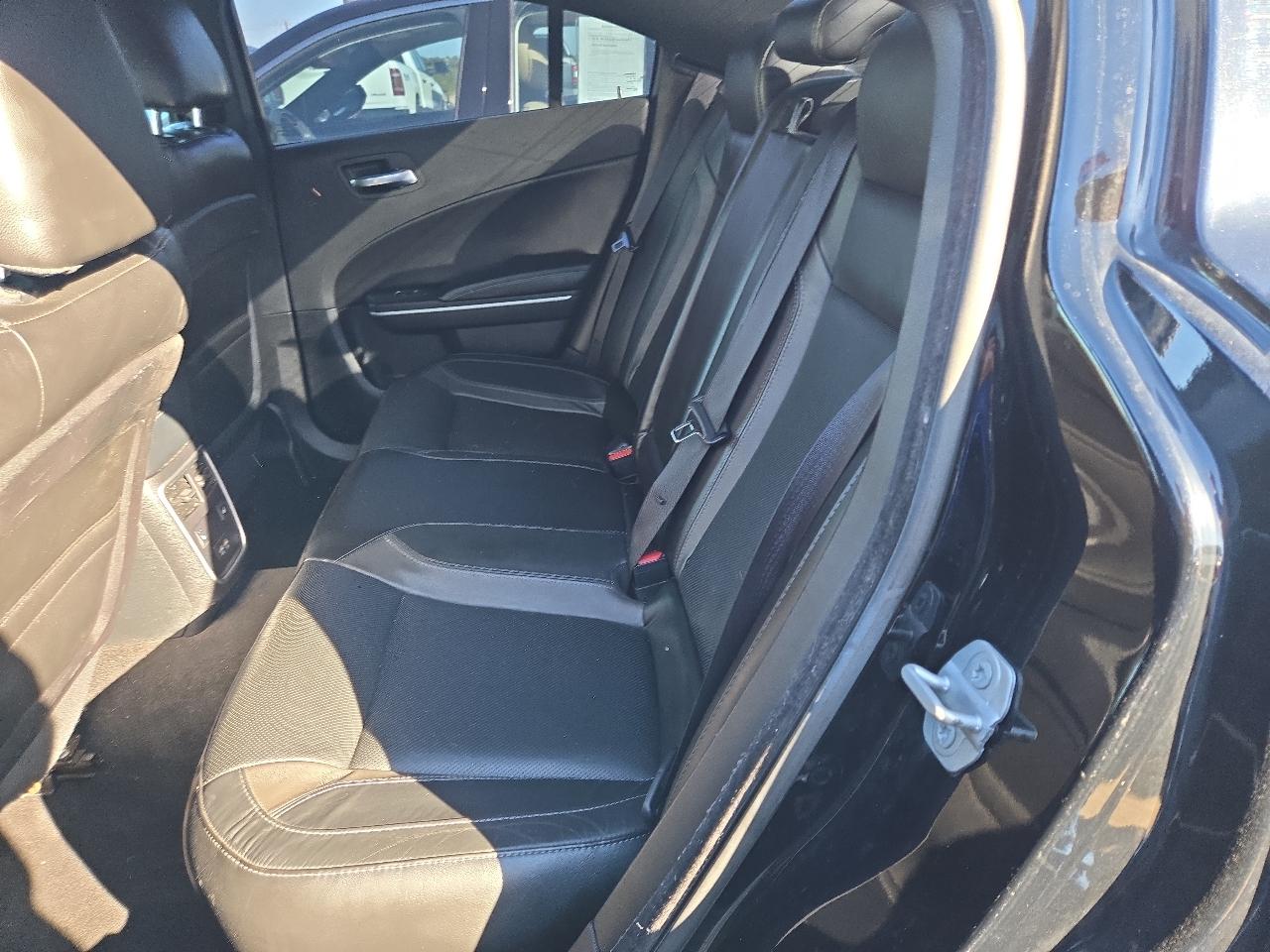 Dodge Charger SXT RWD 2021