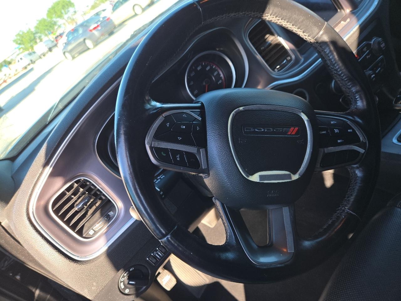 Dodge Charger SXT RWD 2021