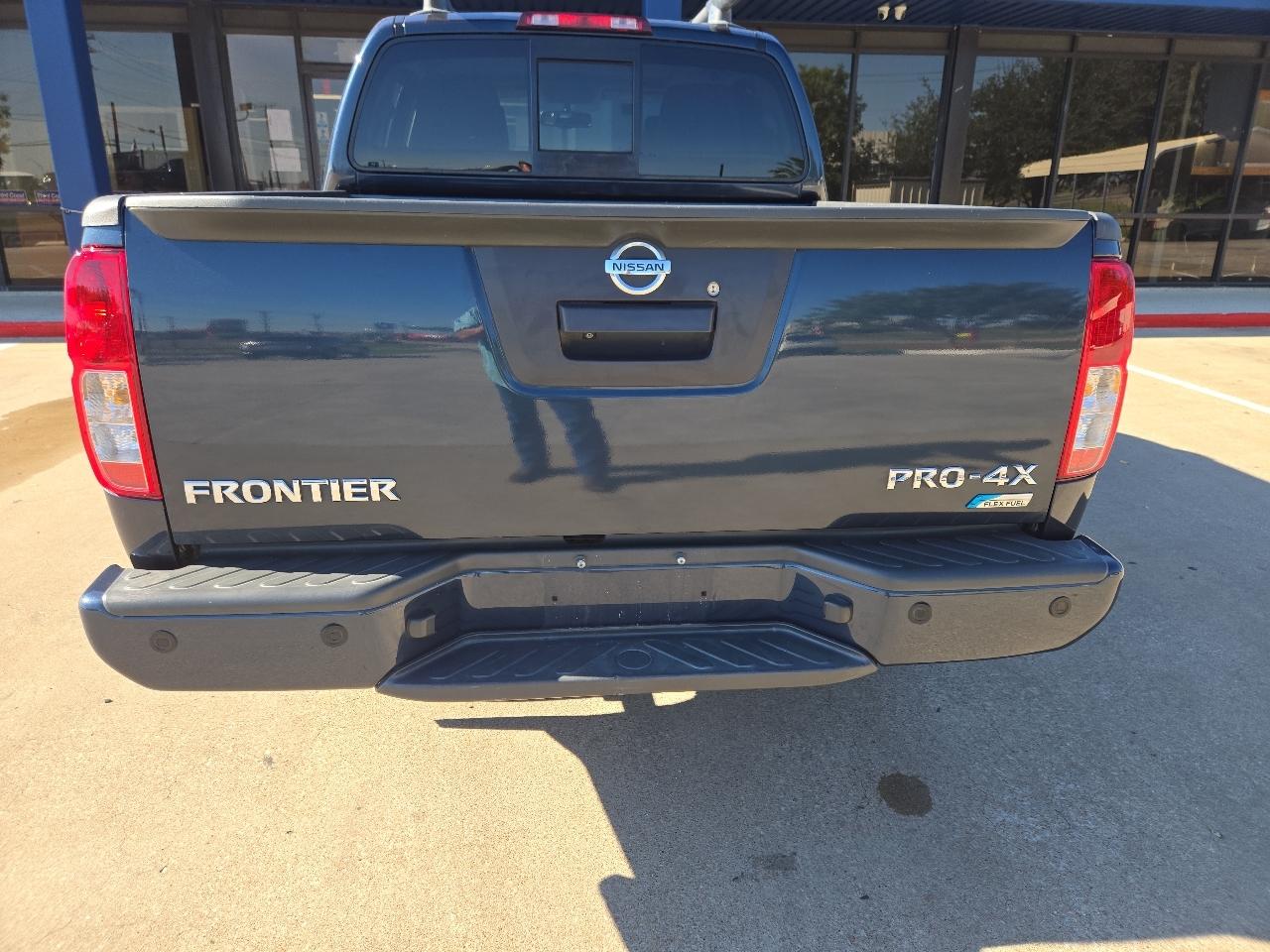 Nissan Frontier Crew Cab 4x4 PRO-4X Auto 2017