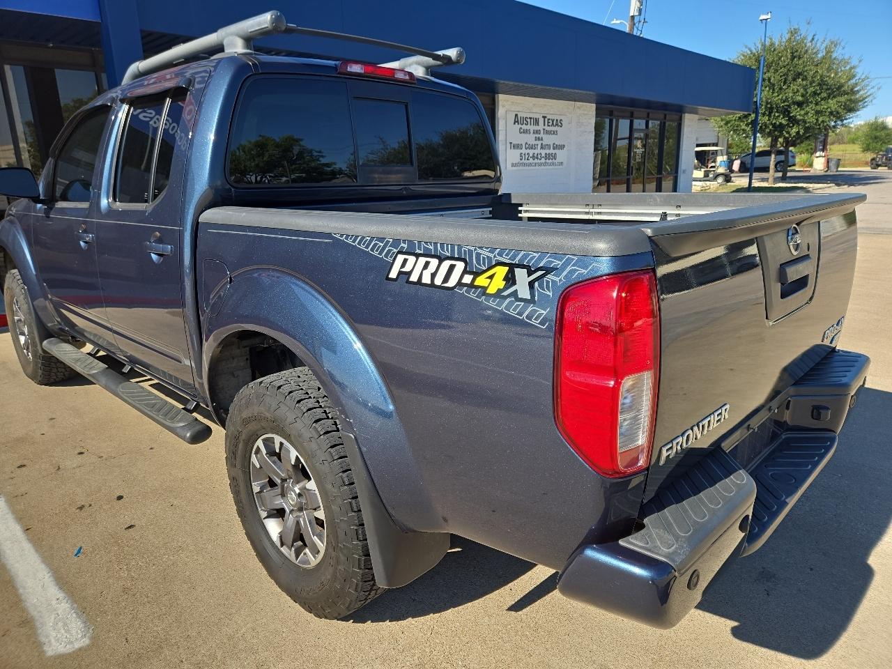 Nissan Frontier Crew Cab 4x4 PRO-4X Auto 2017