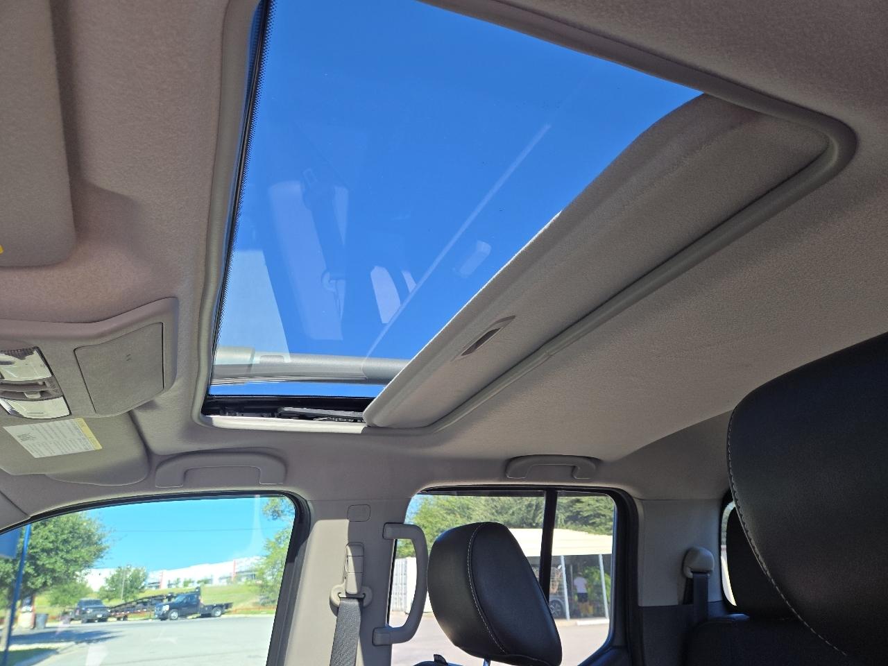 Nissan Frontier Crew Cab 4x4 PRO-4X Auto 2017