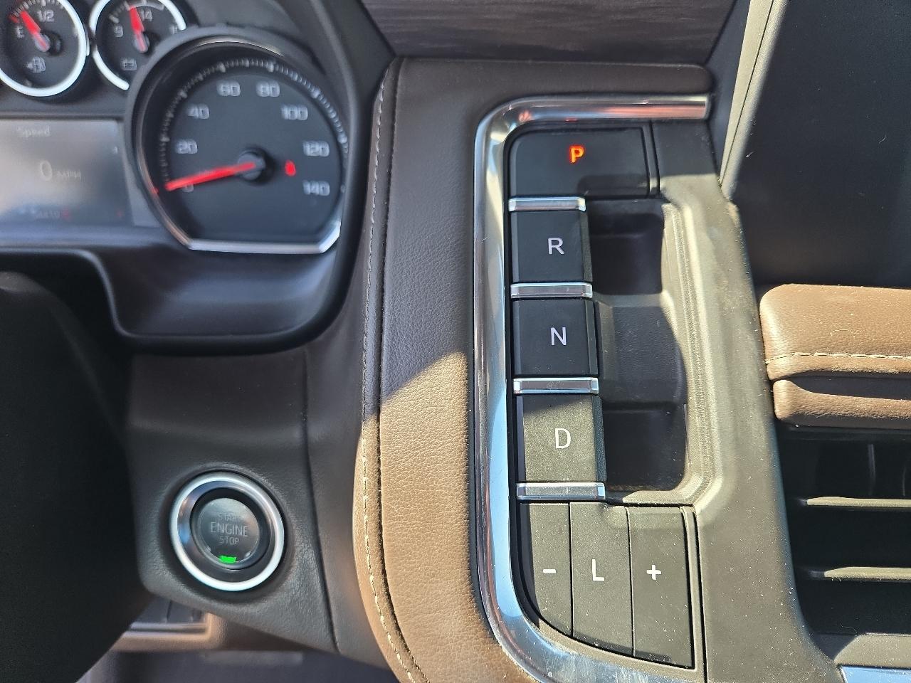 Chevrolet Suburban 2WD 4dr LS 2024