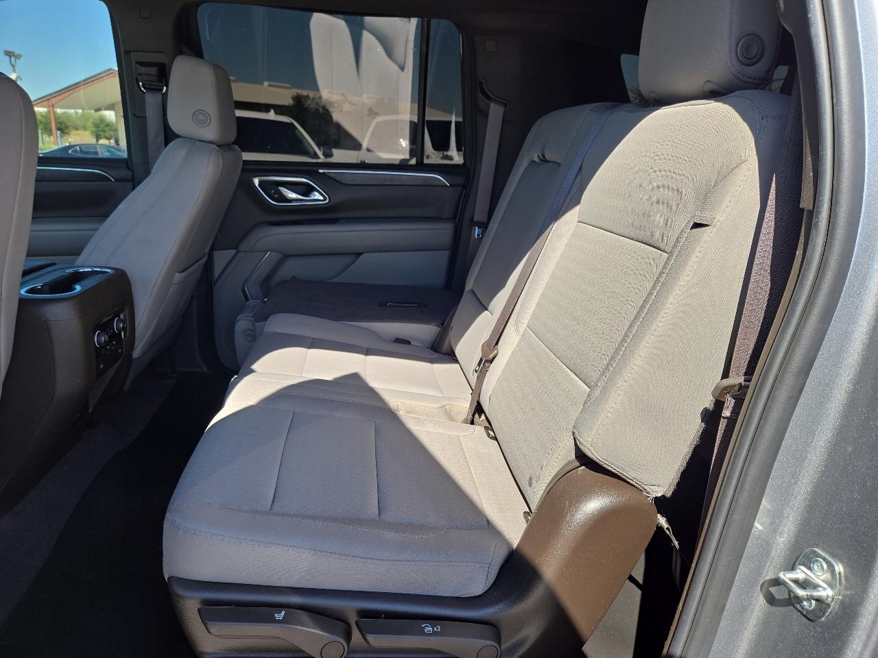 Chevrolet Suburban 2WD 4dr LS 2024