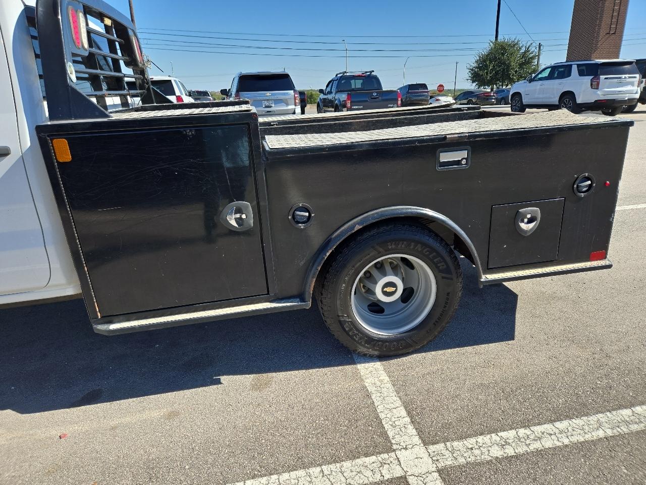 Chevrolet Silverado 3500HD 2WD Crew Cab 171.5" WB, 59.06" CA WT 2018