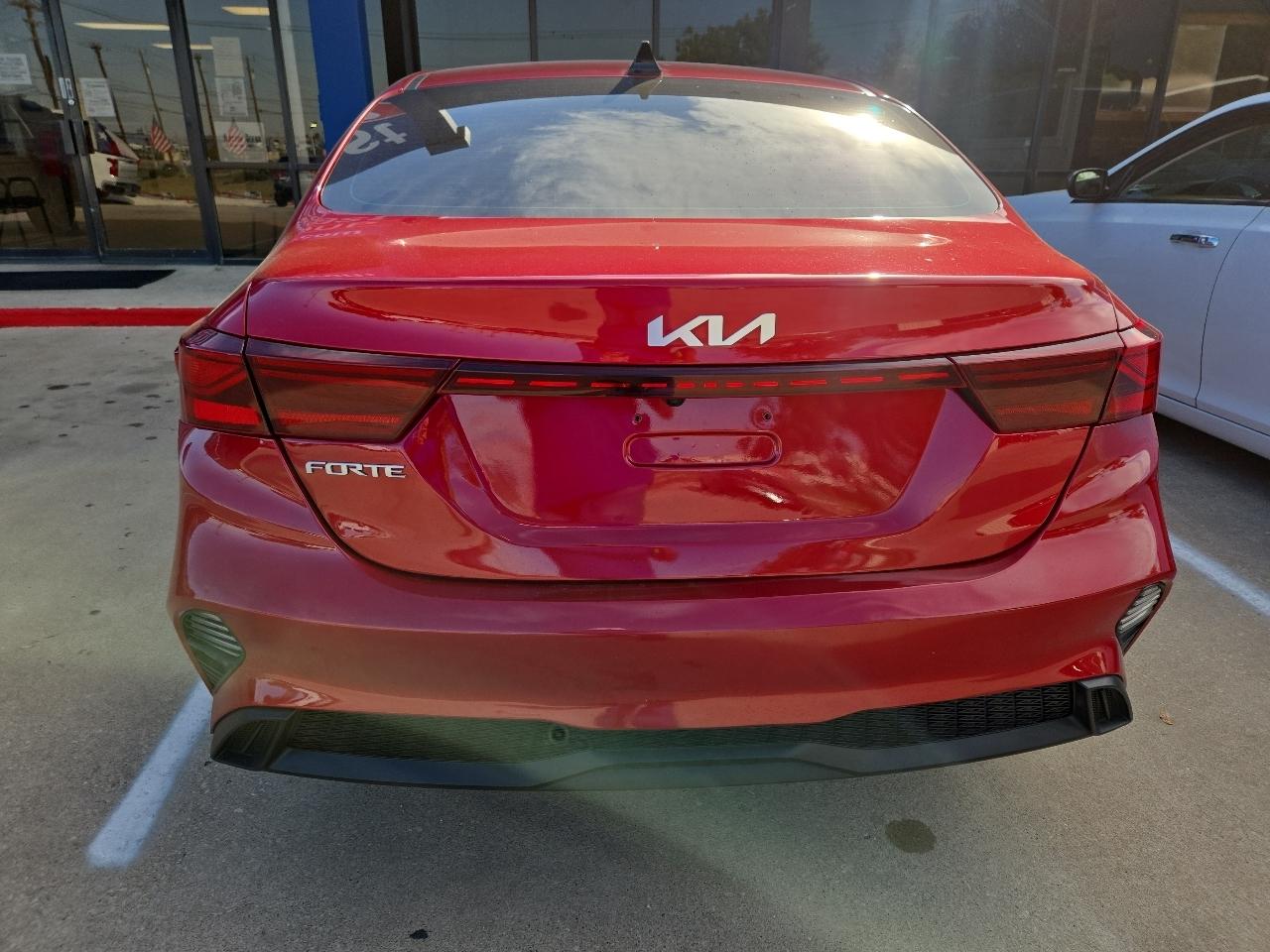 Kia Forte LXS IVT 2024