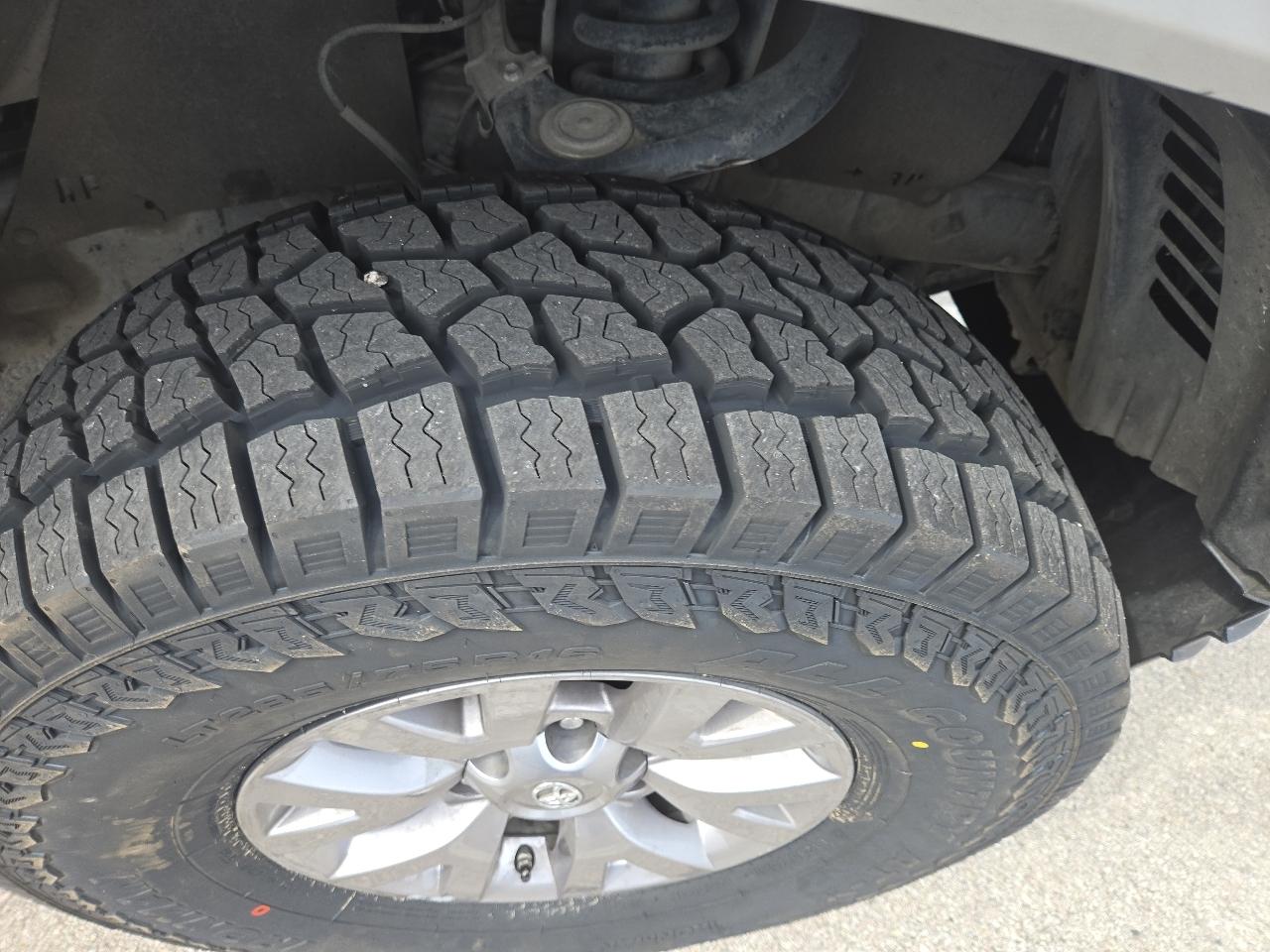 Toyota Tacoma 2WD Double Cab V6 AT SR5 (Natl) 2018