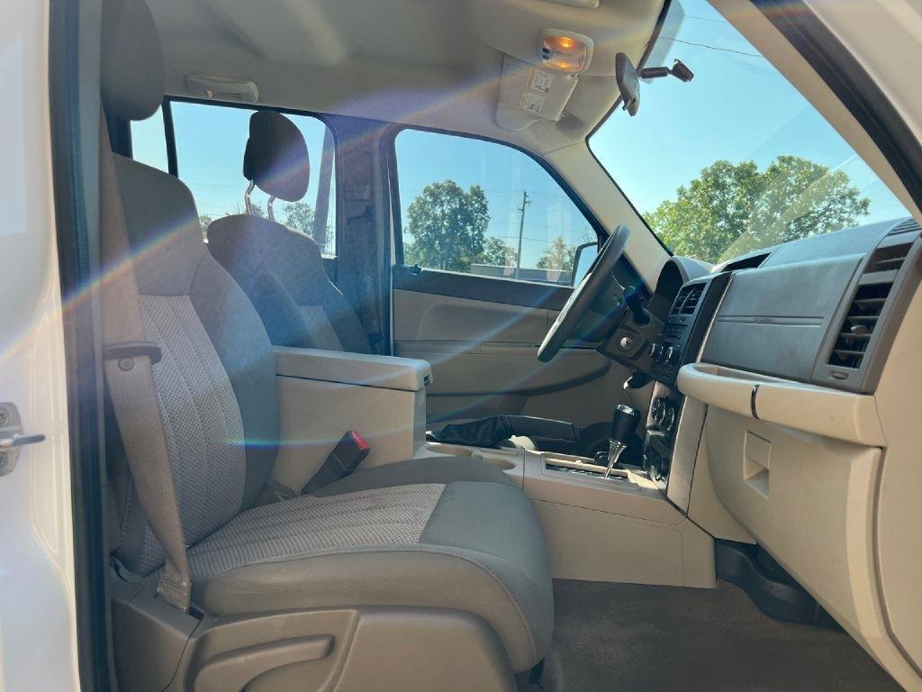 Jeep Liberty Sport 4WD 2011