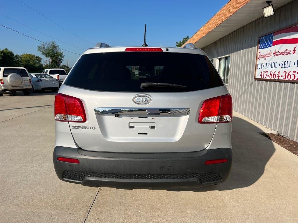 Kia Sorento LX 2WD 2011