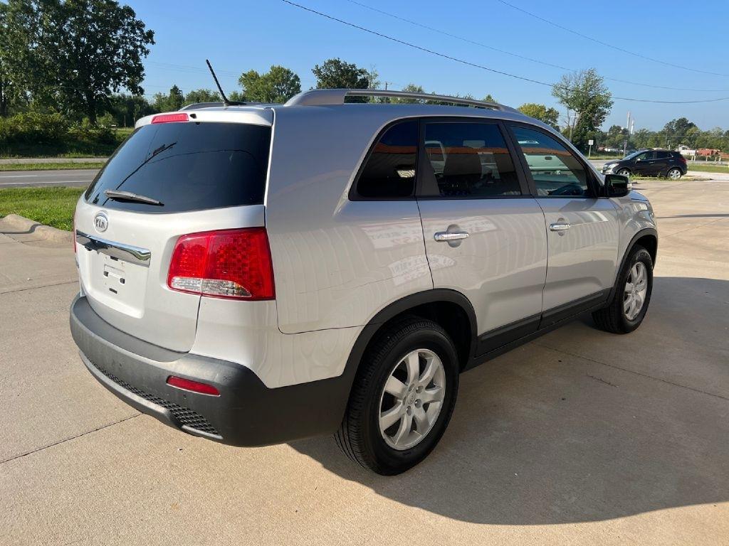 Kia Sorento LX 2WD 2011