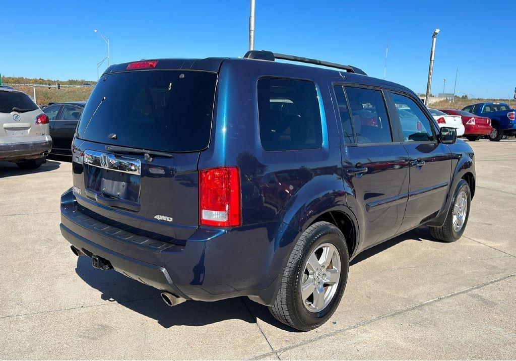 Honda Pilot EX-L 4WD 5-Spd AT with Navigation 2011