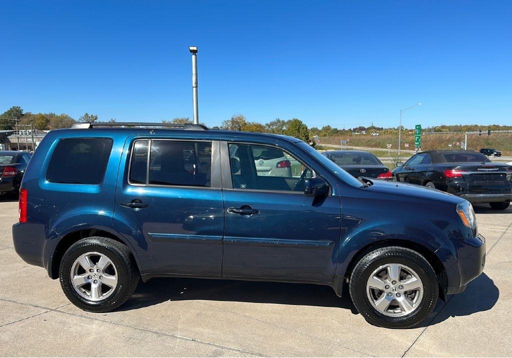Honda Pilot EX-L 4WD 5-Spd AT with Navigation 2011
