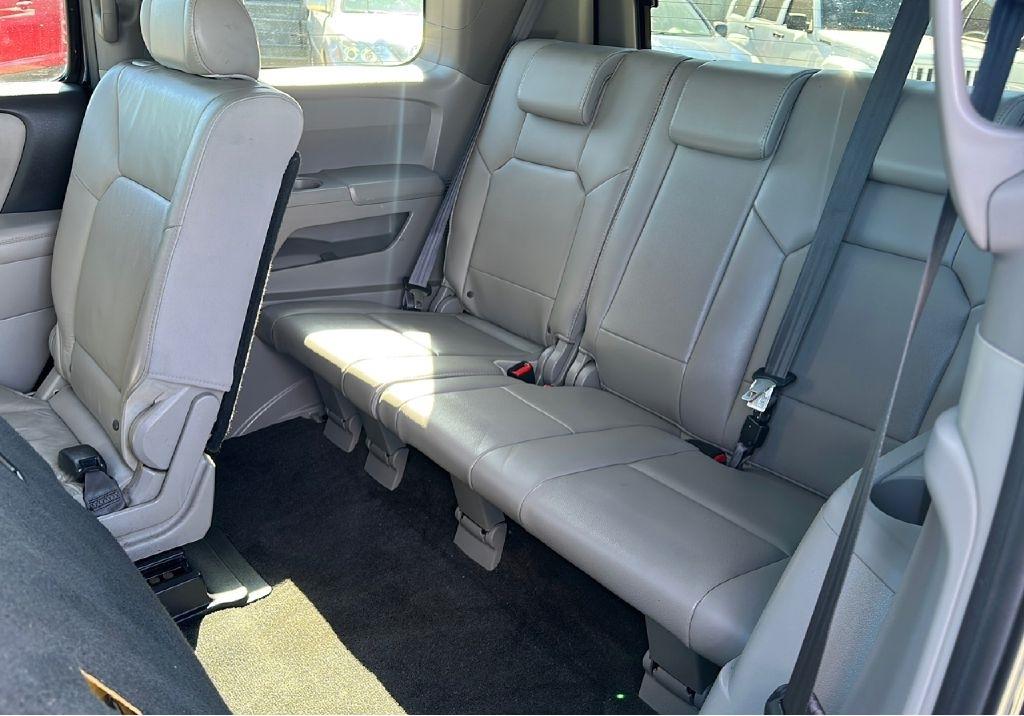 Honda Pilot EX-L 4WD 5-Spd AT with Navigation 2011