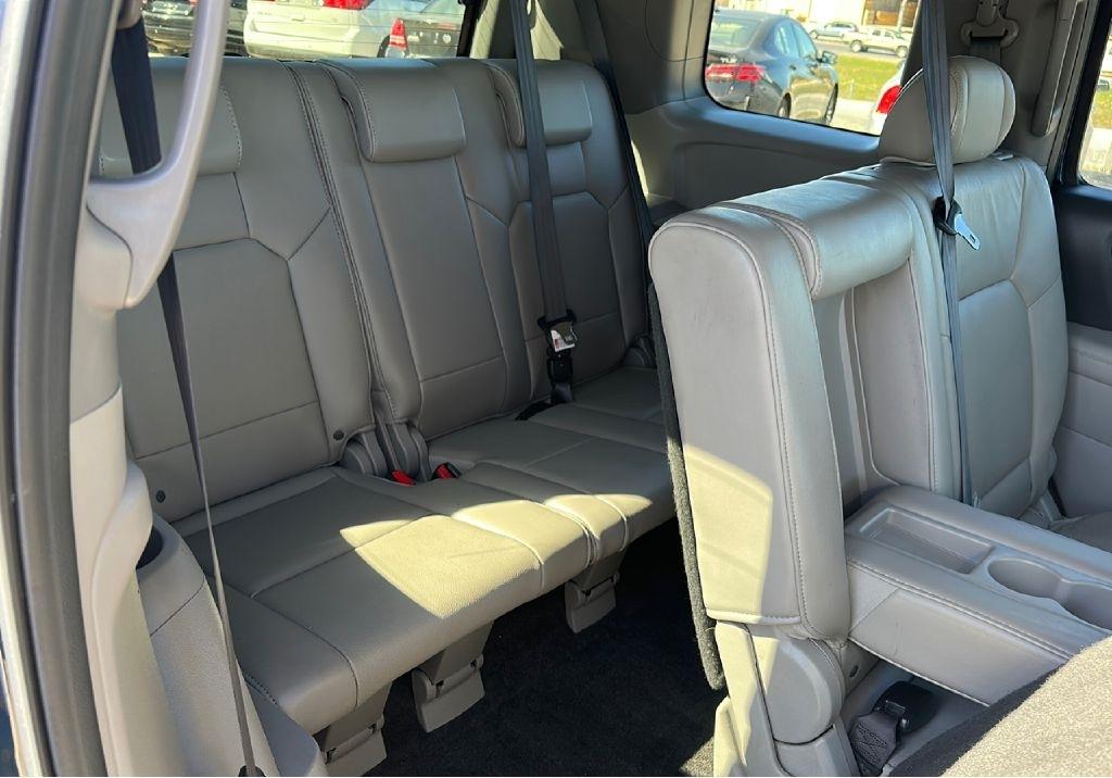 Honda Pilot EX-L 4WD 5-Spd AT with Navigation 2011