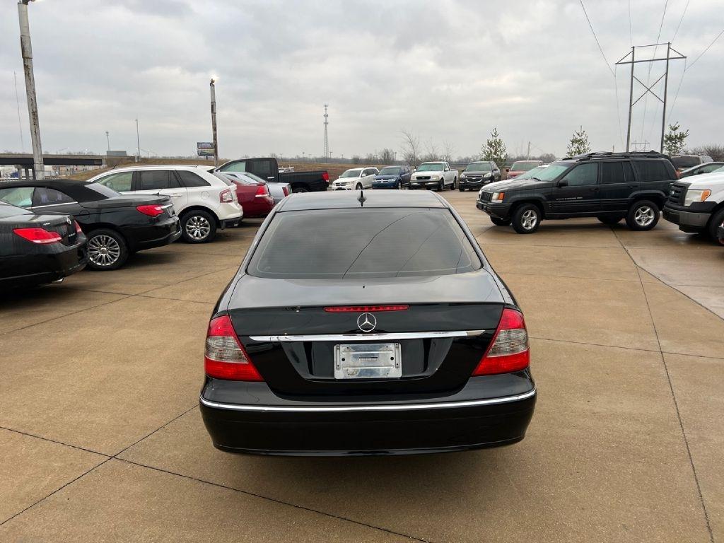 Mercedes-Benz E-Class E350 4MATIC Sedan 2009