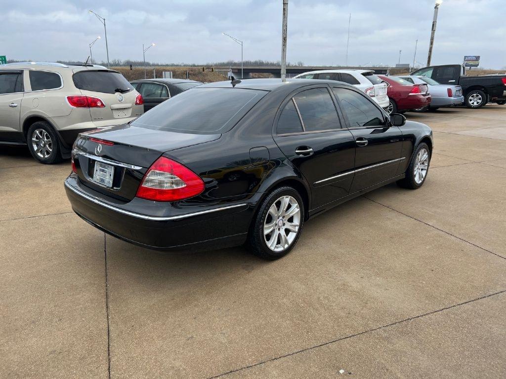 Mercedes-Benz E-Class E350 4MATIC Sedan 2009
