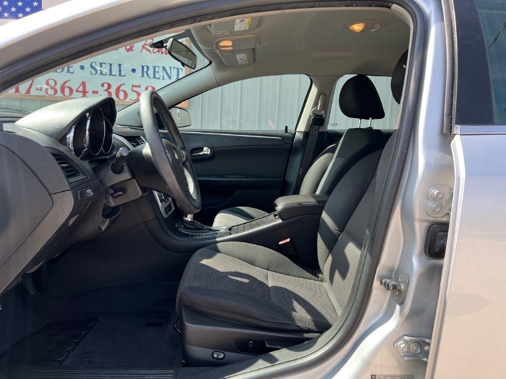 Chevrolet Malibu 1LT 2011