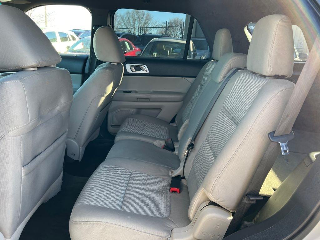 Ford Explorer XLT 4WD 2011