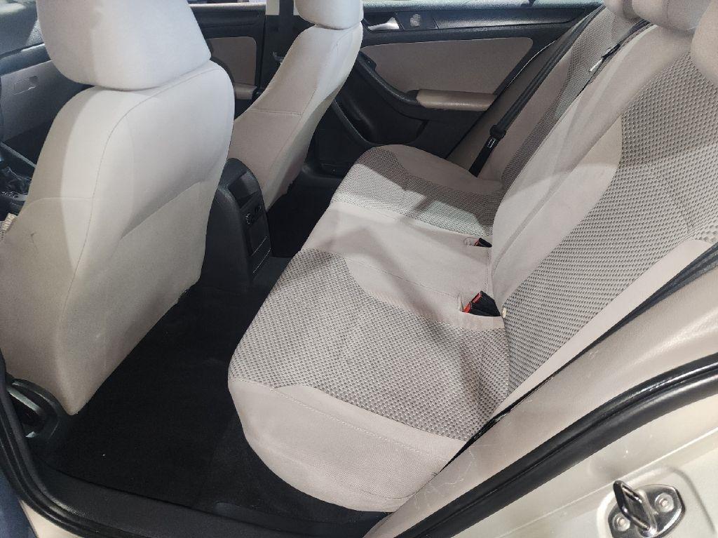 Volkswagen Jetta S 2013