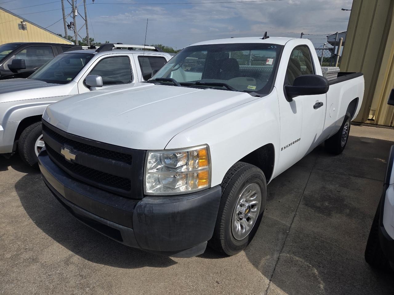 2008 Chevrolet Silverado 1500 2WD Reg Cab  Work Truck