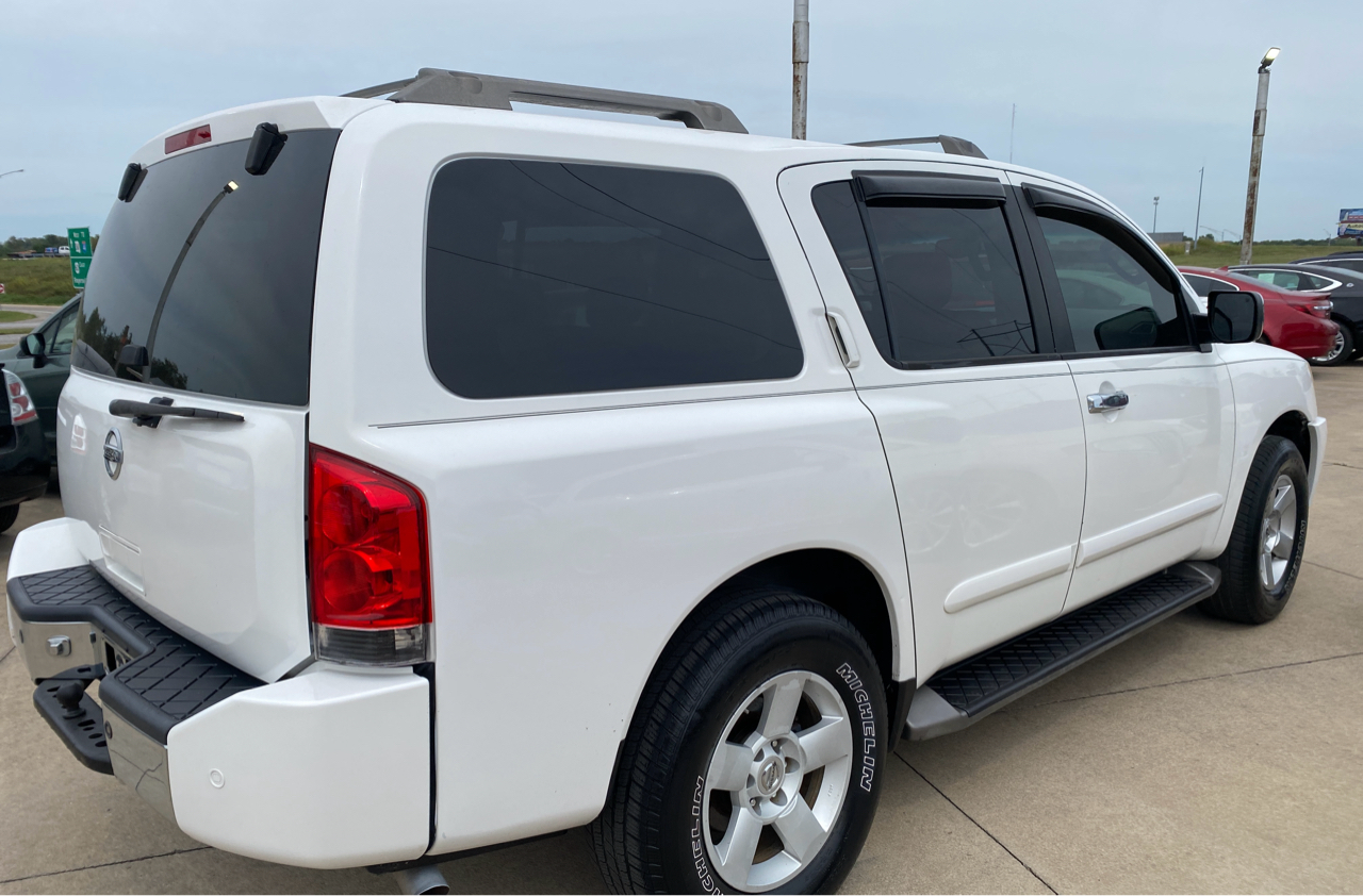 Nissan Armada SE 4WD 2005