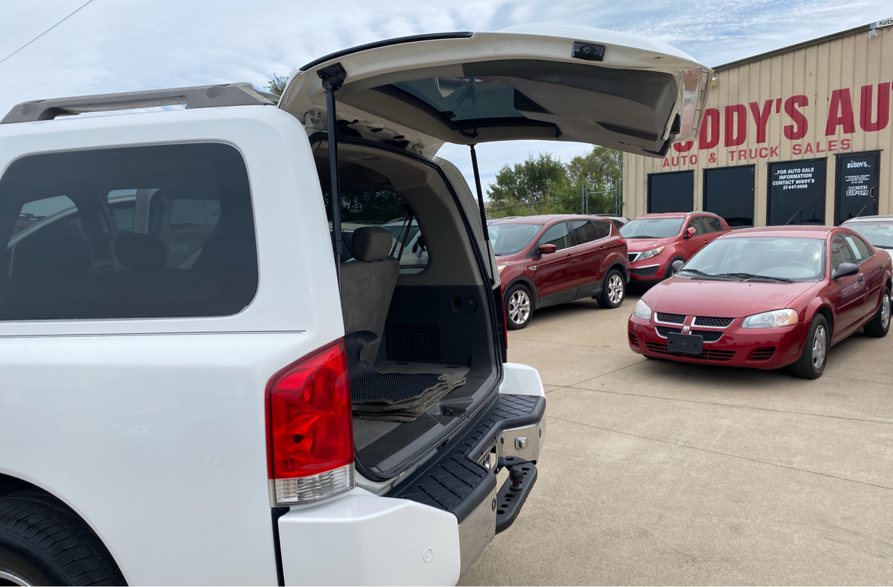 Nissan Armada SE 4WD 2005