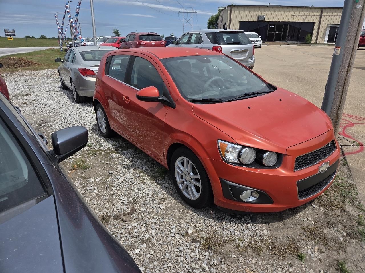 Chevrolet Sonic 2LT 5-Door 2012
