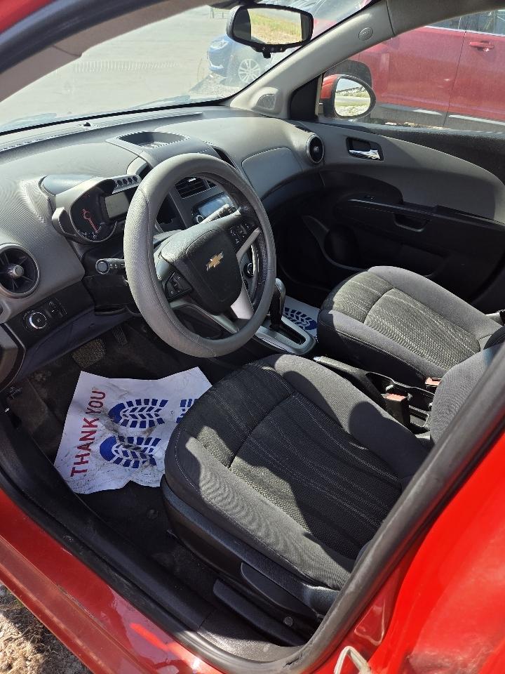 Chevrolet Sonic 2LT 5-Door 2012