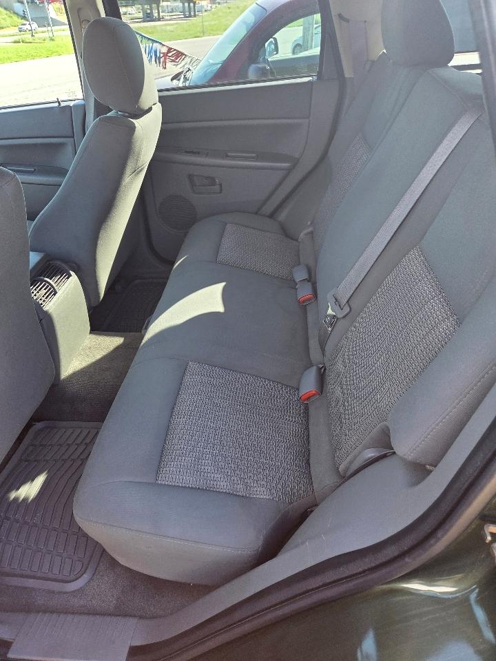 Jeep Grand Cherokee Laredo 4WD 2007