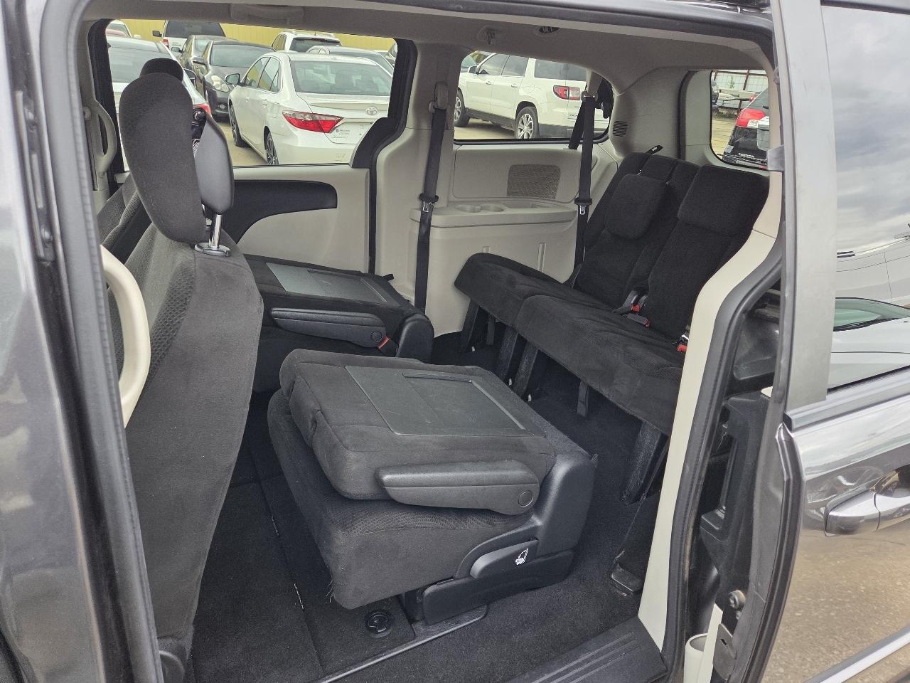 Dodge Grand Caravan SE 2016