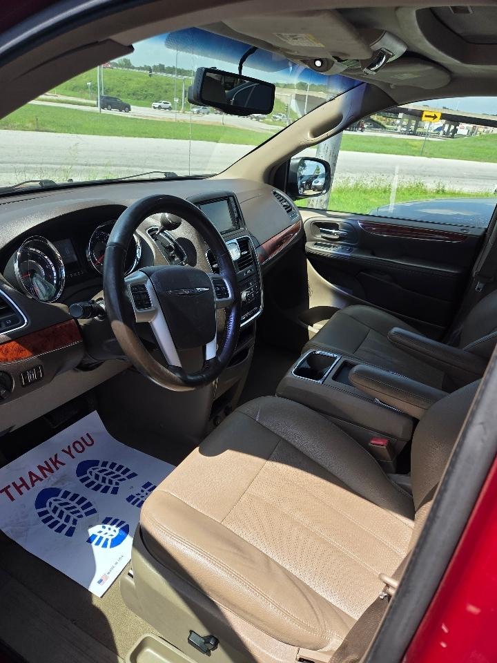 Chrysler Town & Country Touring-L 2016