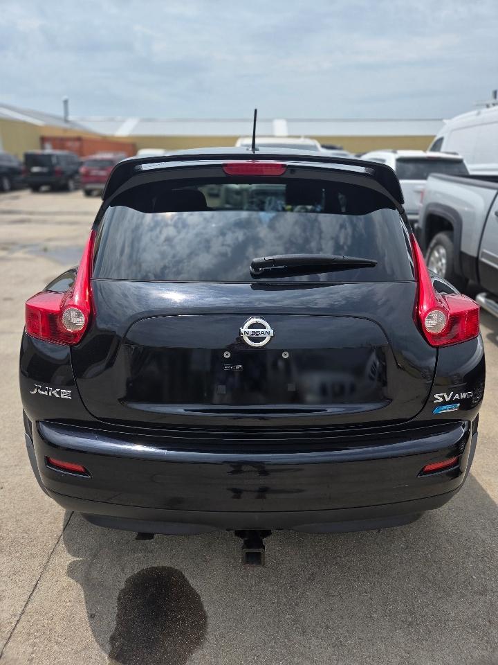 Nissan Juke SV AWD 2012
