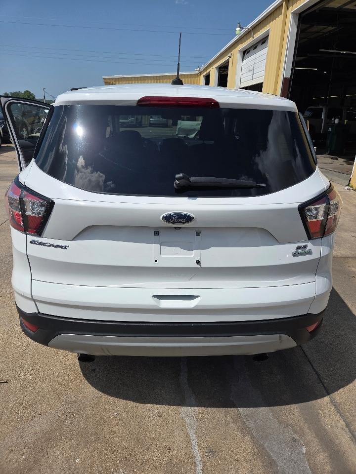 Ford Escape SE FWD 2017