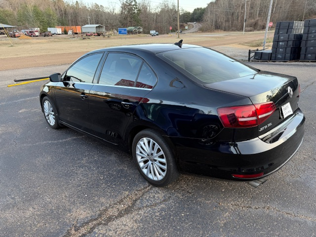 Volkswagen Jetta SEL 6A 2016